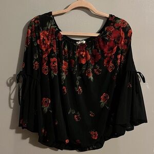 $6❤️Bundled Ember Floral Blouse